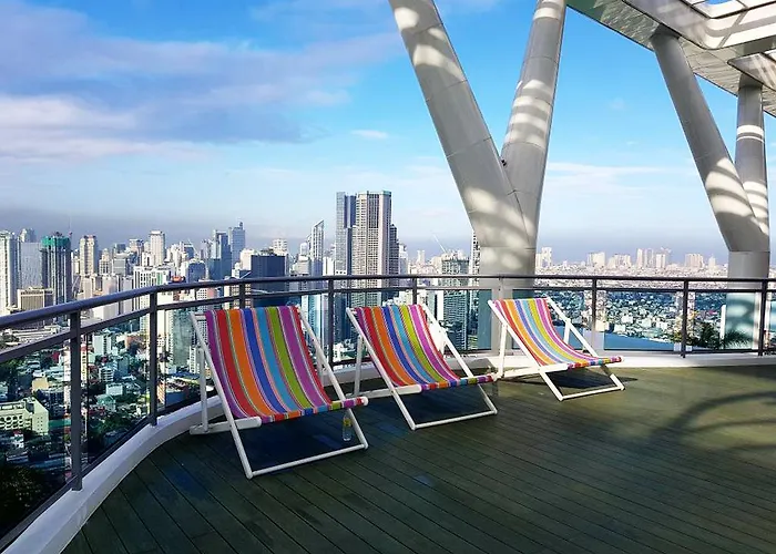 Modern Luxury Lower Penthouse Unit