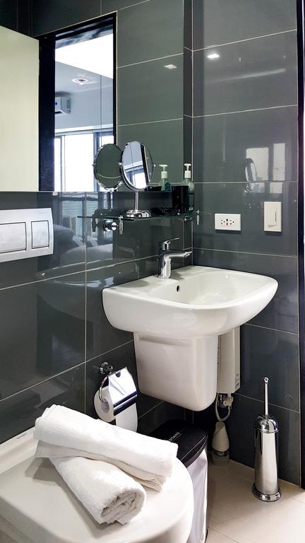 Modern Luxury Lower Penthouse Unit Manila